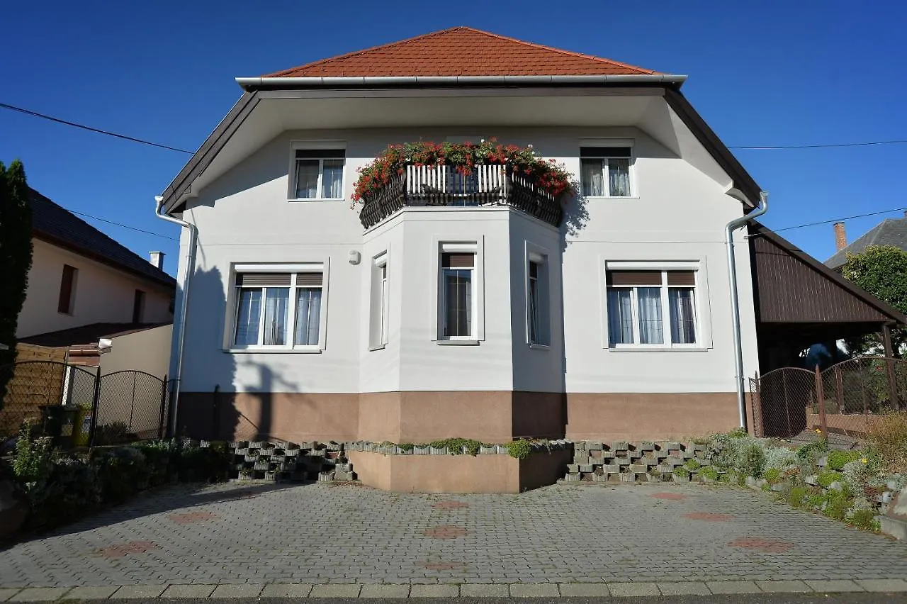 Hajduhegy Vendeghaz Apartment Eger Hungary