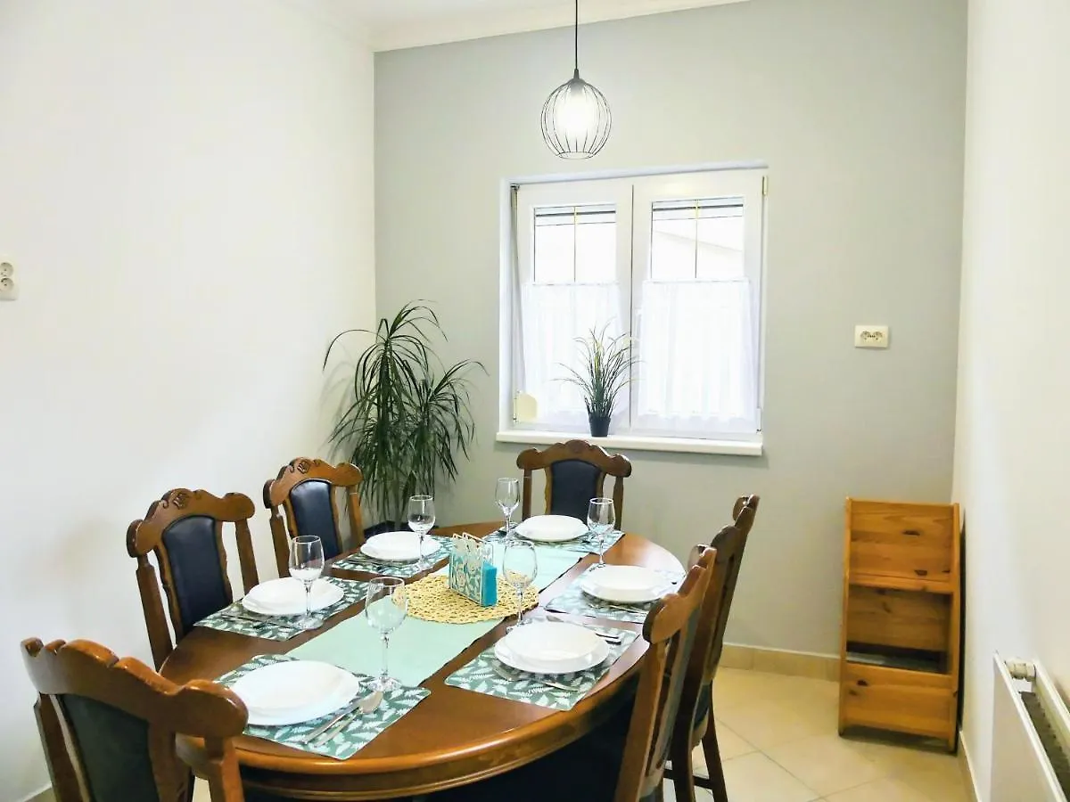 Hajduhegy Vendeghaz Apartment Eger