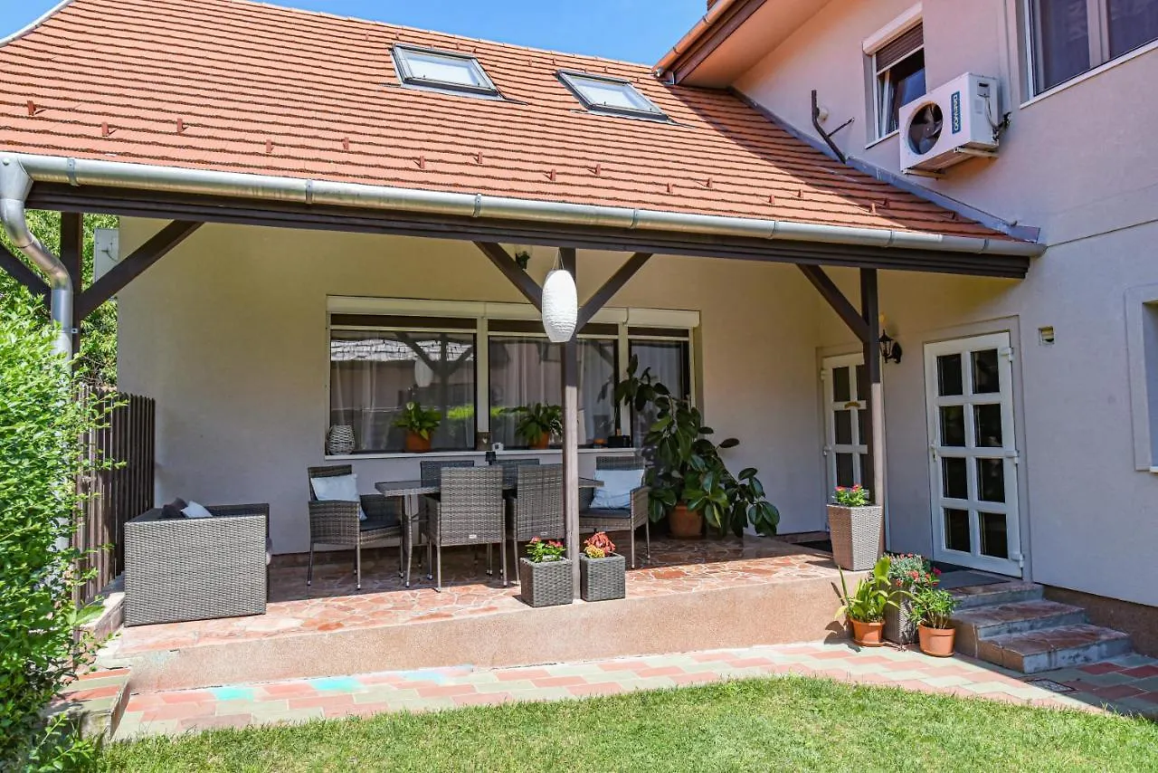 Hajduhegy Vendeghaz Apartment Eger